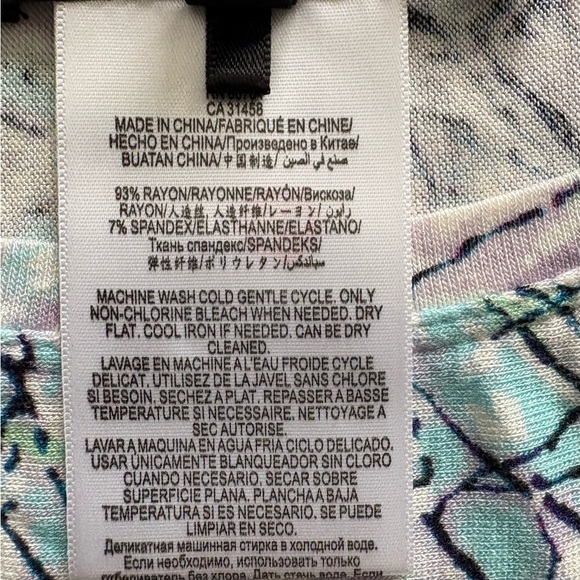 BCBGMaxAzria Winter Forest print Bodycon blue & white long-sleeve dress - size L - Picture 9 of 9